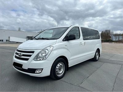 Gebraucht Hyundai H-1 170 PS (125 kW) 2015 Weiß Van / Kleinbus