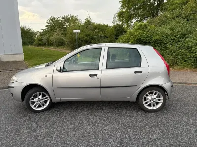 Usata Fiat Punto 60 CV (44 kW) 2003 Argento Utilitaria