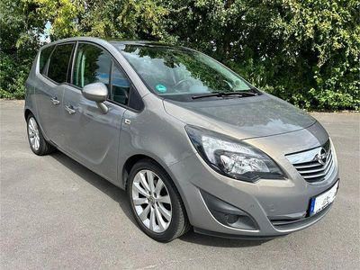 Beige Gebraucht 2011 Opel Meriva Innovation Van / Kleinbus | 3.999 € (Fairer Preis)