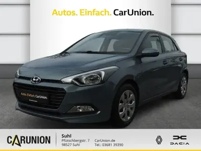 Gebraucht Hyundai i20 Passion 101 PS (74 kW) 2018 Aqua sparkling Limousine