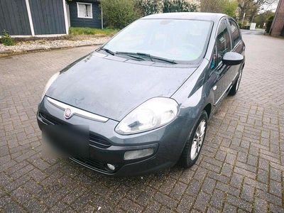 Gebraucht Fiat Punto 75 PS (55 kW) 2011 Grau Kleinwagen