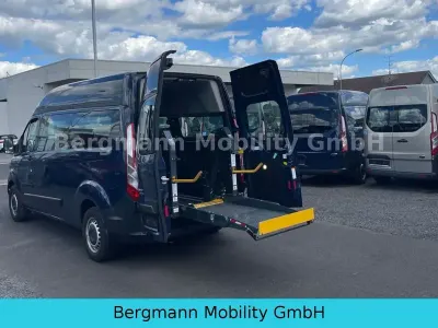 Gebraucht Ford Transit 105 PS (77 kW) 2019 Blau Van