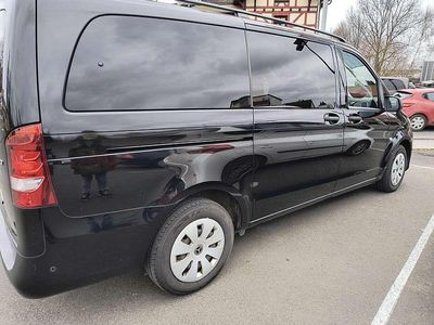 Schwarz Gebraucht 2018 Mercedes Vito Van | 23.000 €