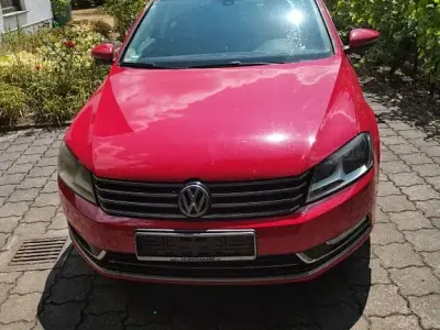 Gebraucht VW Passat Highline 140 PS (102 kW) 2011 Rot Kombi
