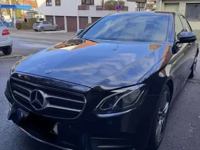 Usata Mercedes E350 AMG line 299 CV (219 kW) 2018 Nero Berlina