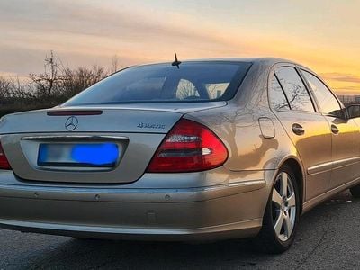 Mercedes E320