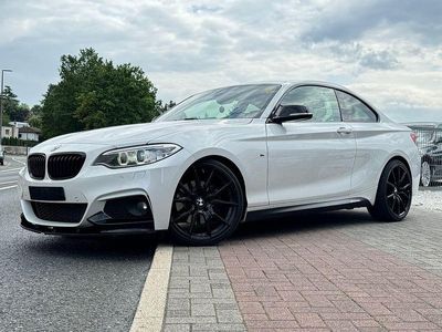 BMW 225