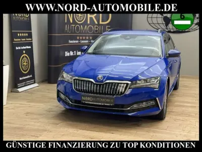 Usata Skoda Superb Ambition 218 CV (160 kW) 2022 Blu Station wagon