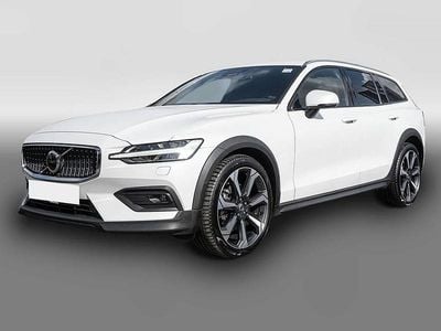 Usata Volvo V60 CC Plus 197 CV (144 kW) 2024 Bianco Station wagon