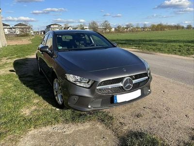 Second-hand Mercedes A200 163 CP (119 kW) 2019 Gri Hatchback