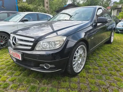 Gebraucht Mercedes C180 156 PS (114 kW) 2008 Schwarz Limousine