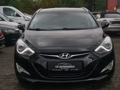 Gebraucht Hyundai i40 Edition 136 PS (100 kW) 2013 Schwarz Kombi