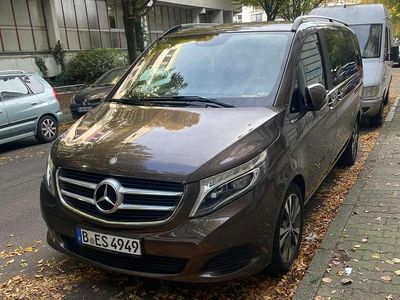 Mercedes V250