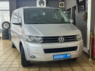 Usata VW Multivan Highline 110 CV (80 kW) 2014 Andere Monovolume