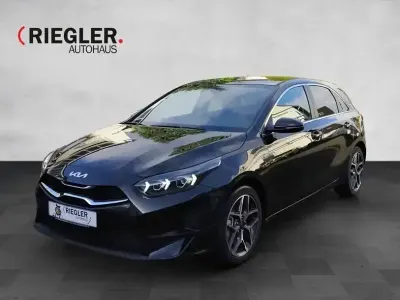 Neu Kia Ceed 140 PS (102 kW) 2025 Schwarz Kleinwagen
