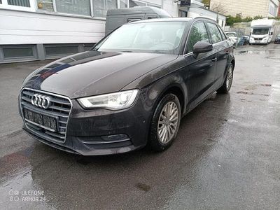 Gebraucht Audi A3 Ambiente 150 PS (110 kW) 2014 Braun Limousine