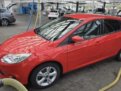 Usata Ford Focus 101 CV (74 kW) 2014 Rosso Berlina