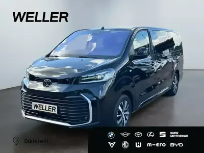 Gebraucht Toyota Proace Team 177 PS (130 kW) 2024 Black pearl (schwarz) Van / Kleinbus