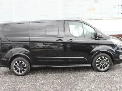 Gebraucht Ford Tourneo Custom Sport 185 PS (136 kW) 2020 Schwarz Van