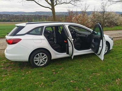 gebraucht Opel Astra Astra1.5 D Start/Stop Sports Tourer Automatik Edi