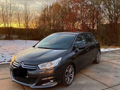 Grau Gebraucht 2010 Citroën C4 Exclusive Limousine | 5.150 € (Teuer)