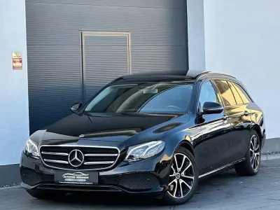 Gebraucht Mercedes E220 Avantgarde 194 PS (142 kW) 2018 Schwarz Limousine