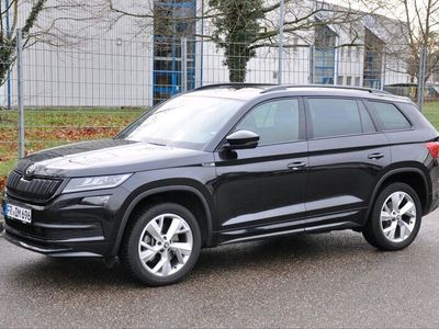 gebraucht Skoda Kodiaq Sportline 4x4 Standheizung 360° 5-Sitzer