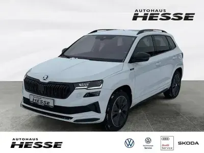 Gebraucht Skoda Karoq SportLine 150 PS (110 kW) 2025 Moonweiss (metallic) SUV