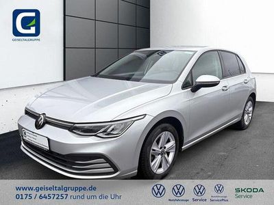 Gebraucht VW Golf VIII Life 150 PS (110 kW) 2023 Reflexsilber Limousine