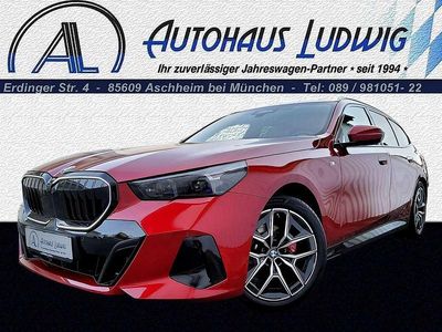 Gebraucht BMW 520 M Sport 197 PS (144 kW) 2025 Dragon fire red met. Kombi