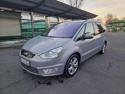 Gebraucht Ford Galaxy Titanium 163 PS (119 kW) 2012 Micastonesilber metallic Van / Kleinbus