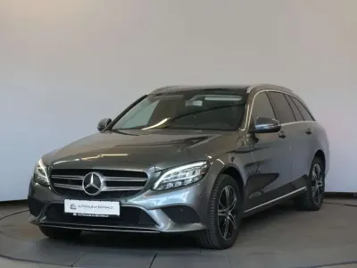 Gebraucht Mercedes C220 Avantgarde 194 PS (142 kW) 2020 Selenitgrau Kombi