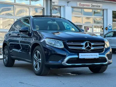 Gebraucht Mercedes GLC220 AMG line 170 PS (125 kW) 2019 Cavansitblau SUV