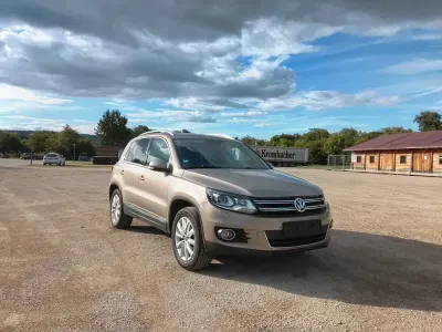 Gebraucht VW Tiguan 140 PS (102 kW) 2012 Beige SUV