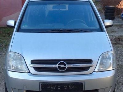 Gebraucht Opel Meriva 101 PS (74 kW) 2004 Silber Van / Kleinbus