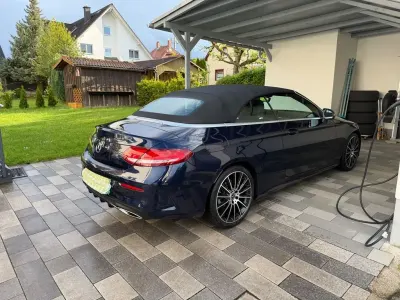 Gebraucht Mercedes C180 AMG line 156 PS (114 kW) 2018 Blau Cabrio