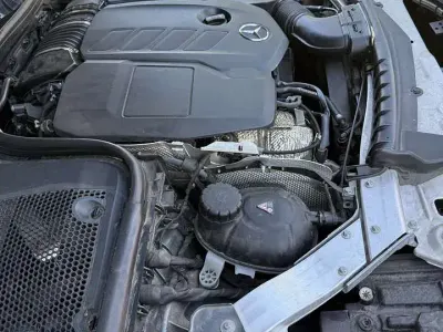 Gebraucht Mercedes E220 Avantgarde 194 PS (142 kW) 2018 Grau Limousine