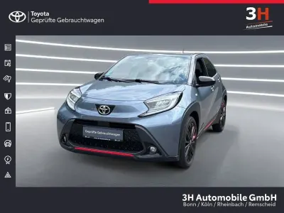 Gebraucht Toyota Aygo X 72 PS (52 kW) 2023 Grau SUV