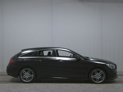 gebraucht Mercedes CLA200 Shooting Brake d AMG-Line LED Distronic+ StandHzg