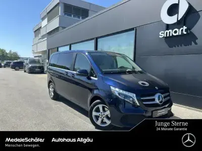 Gebraucht Mercedes V250 Avantgarde 190 PS (139 kW) 2022 Blau Van / Kleinbus