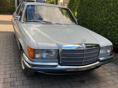 Second-hand Mercedes 280 SE 185 CP (136 kW) 1978 Gri Berlinǎ