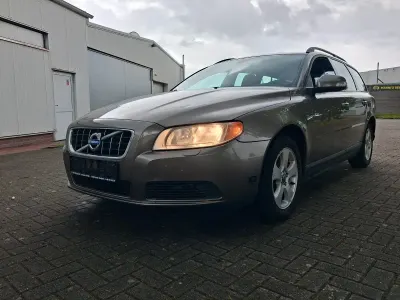 Gebraucht Volvo V70 145 PS (106 kW) 2009 Grau Kombi