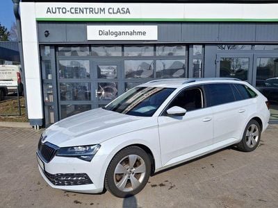 Gebraucht Skoda Superb 190 PS (139 kW) 2019 Moonweiß perleffekt Kombi