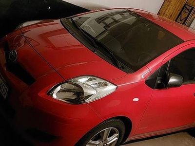 Gebraucht Toyota Yaris Cool 101 PS (74 kW) 2010 Rot Kleinwagen
