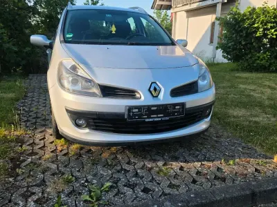 Gebraucht Renault Clio GrandTour Dynamique 101 PS (74 kW) 2008 Silber Kombi