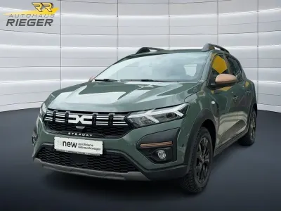 Używany Dacia Sandero Extreme 101 KM (74 kW) 2024 Szary Sedan/Limuzyna
