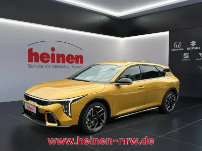 Second-hand Kia K4 GT-Line 179 CP (131 kW) 2025 Galben Berlinǎ