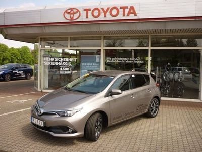 Toyota Auris Hybrid