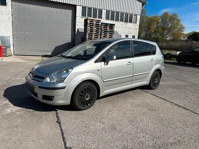 Gebraucht Toyota Corolla Verso 129 PS (94 kW) 2006 Silber Van / Kleinbus