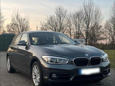 Usata BMW 118 Sport Line 150 CV (110 kW) 2018 Grigio Utilitaria